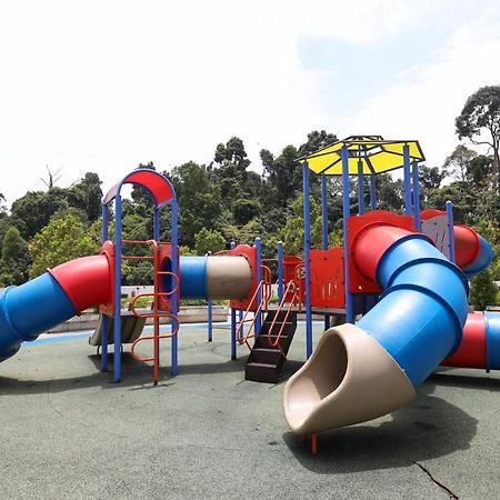 Cozy 3-Bedroom Condo With Pool - Seri Kembangan Dış mekan fotoğraf